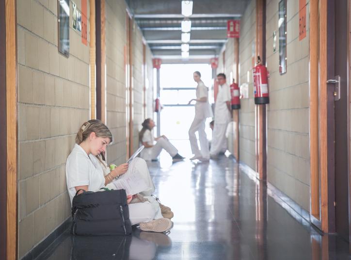 Alumnes a una classe